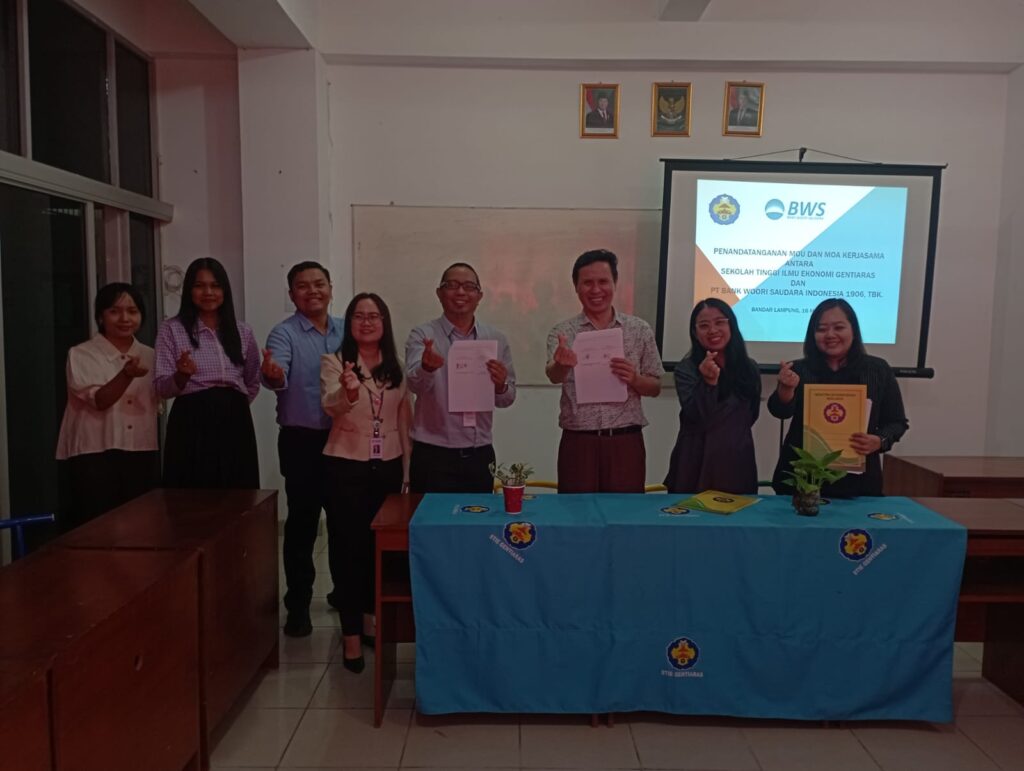 Penandatanganan Perjanjian Kerjasama antara Sekolah Tinggi  Ilmu Ekonomi Gentiaras dan PT Bank Woori Saudara 1906 Tbk