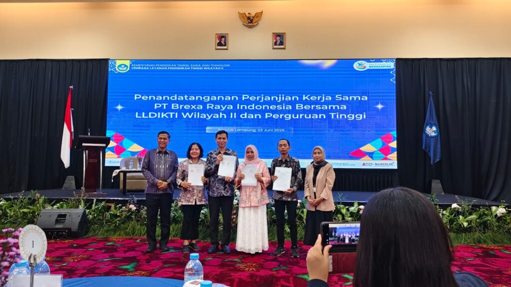 Penandatanganan Perjanjian Kerja Sama antara PT Brexa Raya Indonesia dan Sekolah Tinggi Ilmu Ekonomi Gentiaras di Hotel Emersia Bandar Lampung